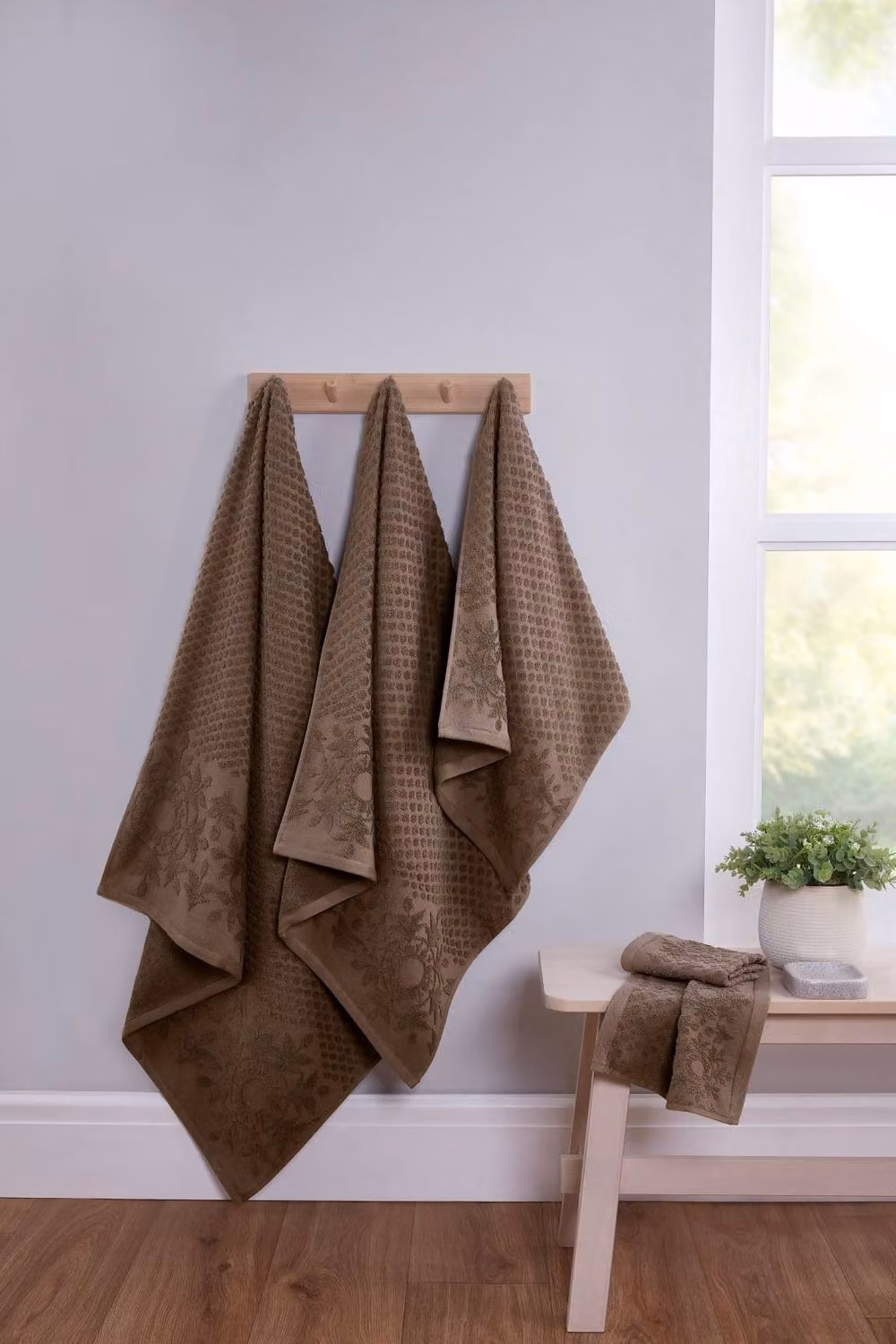 Rapport Home Versailles Jacquard Cotton Towel Set in Brown – 2