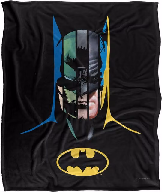 DC Comics Batman 80 Years Many Faces Blanket, White, W: 152 cm, D: 127 cm – 1