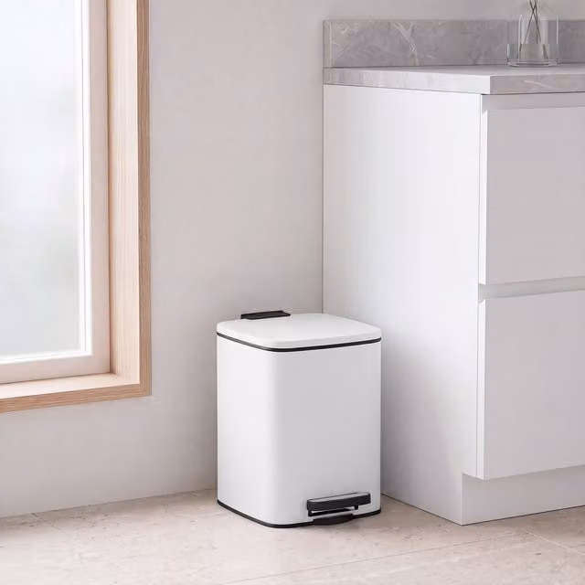 SONGMICS 6L Soft-Close Pedal Bathroom Bin in White