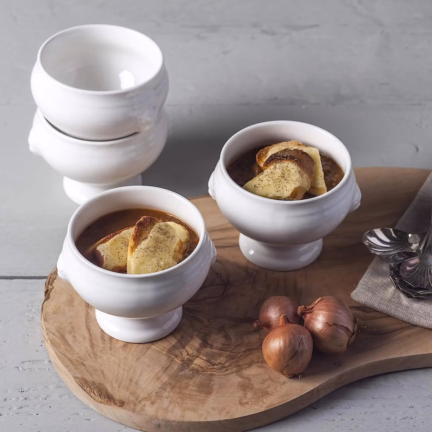 WM Bartleet & Sons White Porcelain Lion Head Soup Bowl Set of 4 – 3
