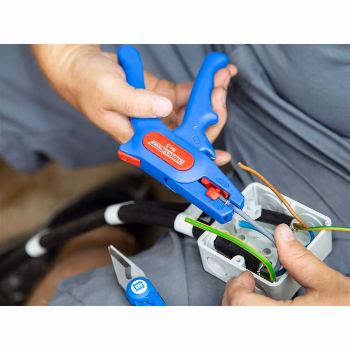 Weicon Wire Stripper No. 5 Side Cutter in Blue and Multicolour – 3
