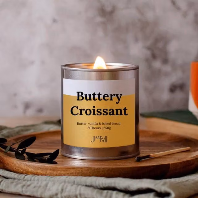 JAAM Buttery Croissant Wood Wick Gourmand Scented Candle in Silver – 1
