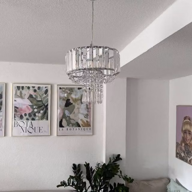 Wyld and Coco Transparent Acrylic Droplet Pendant Lamp in Clear with Chrome Finish, Height: 83 cm – 1