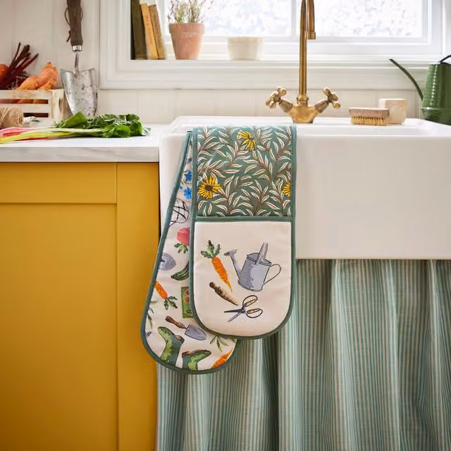 Ulster Weavers Time to Grow Green Cotton Double Oven Glove – 1