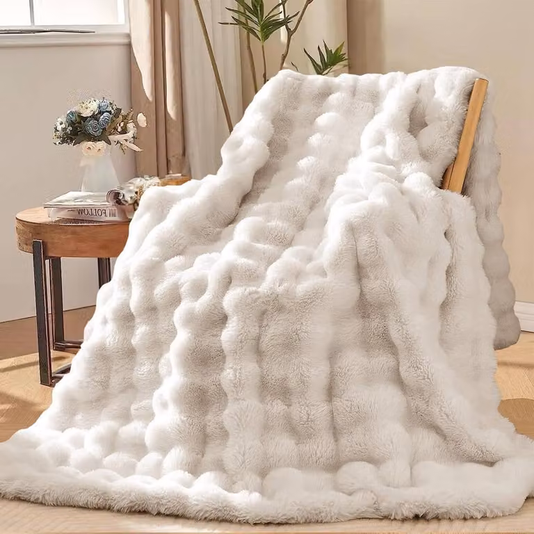 Sweet Dreams Alpine Bubble Faux Fur Throw Blanket in White, W: 150 cm, D: 200 cm