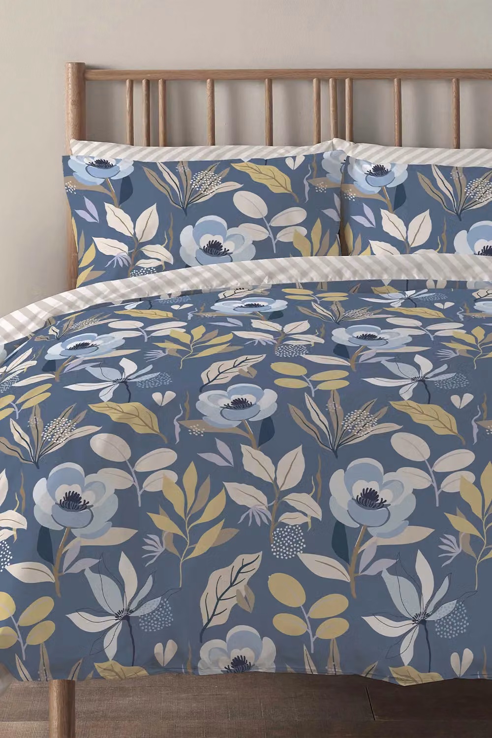 Copenhagen Home Mia Floral Polycotton Duvet Cover and Pillowcase Set in Blue, Green and Pink, W: 90 cm, H: 200 cm – 2