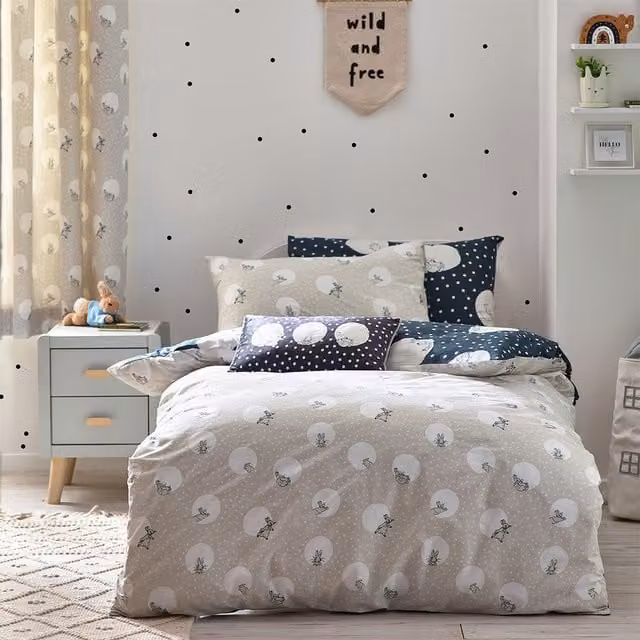 Peter Rabbit Spot Me Reversible Woven Duvet Cover Set, Single, Anthracite and White