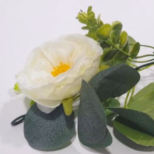 Homescapes Artificial Rose and Eucalyptus Floral Garland in White, Pink and Green – 3
