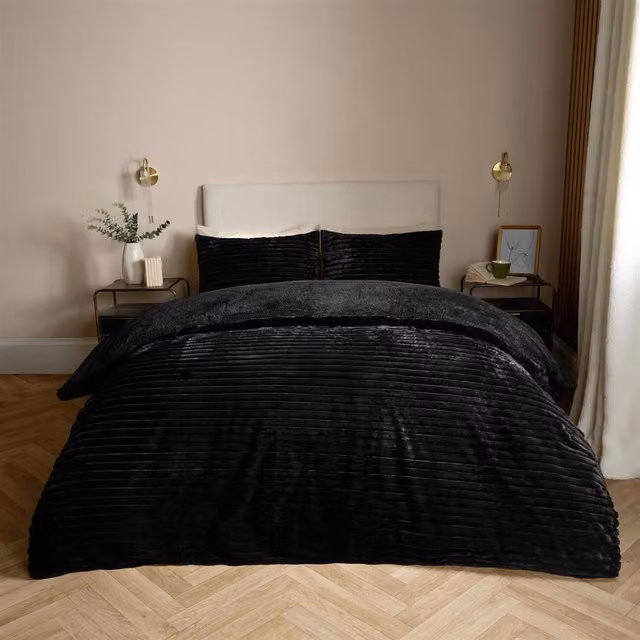 OHS Black Faux Fur Ribbed Fleece Duvet Cover, 140 x 200 cm