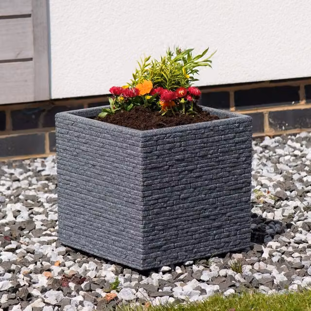 Strata Square Planter, Grey, W/D/H: 32 x 32 x 32 cm