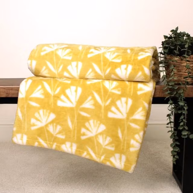 Terrys Yellow Floral Fluffy Fleece Throw, W: 120 cm, D: 150 cm