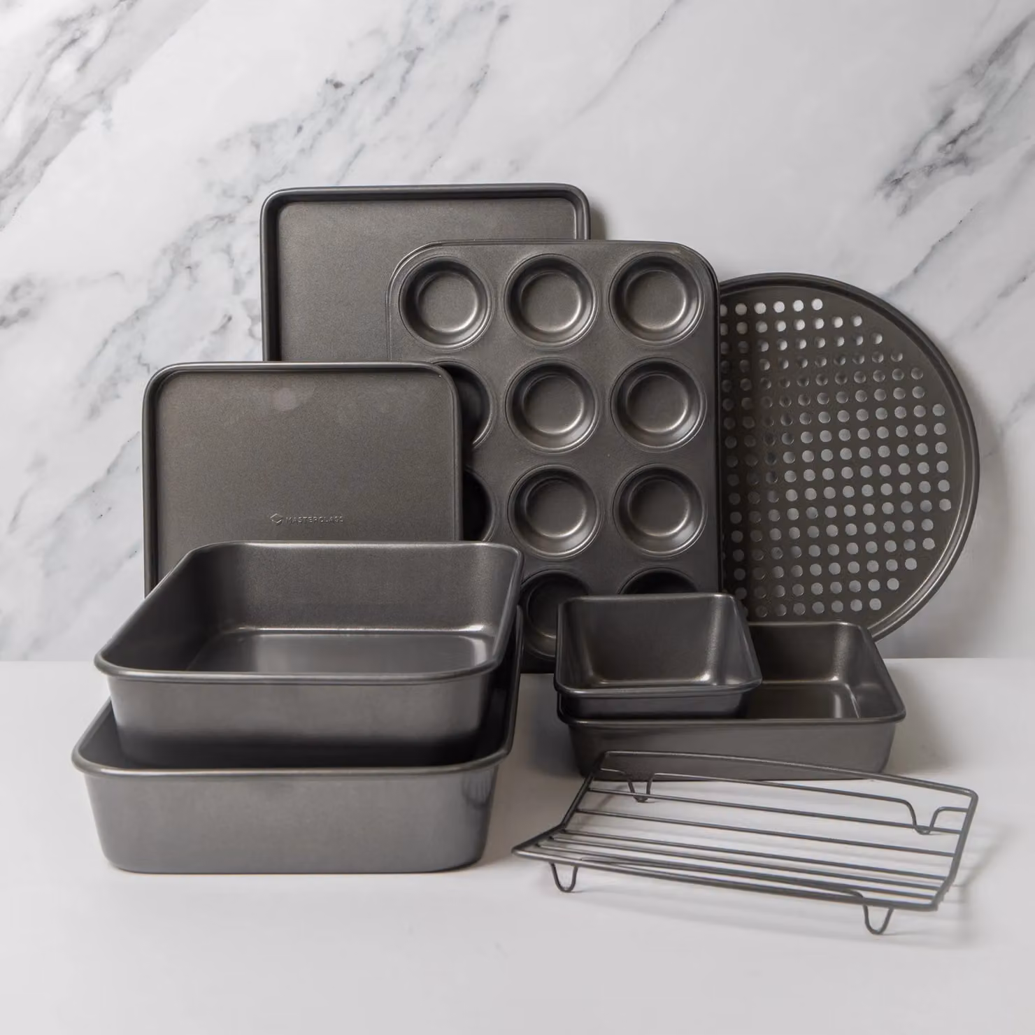 MasterClass 9 Piece Non-Stick Multicolour Bakeware Set Including Roasting Pans, Roasting Rack, Baking Trays, Pizza Crisper and Loaf Tin – 2