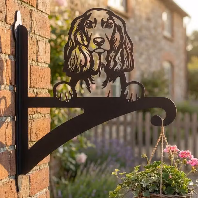Laser Hut Black Metal Cocker Spaniel Hanging Basket Planter Bracket