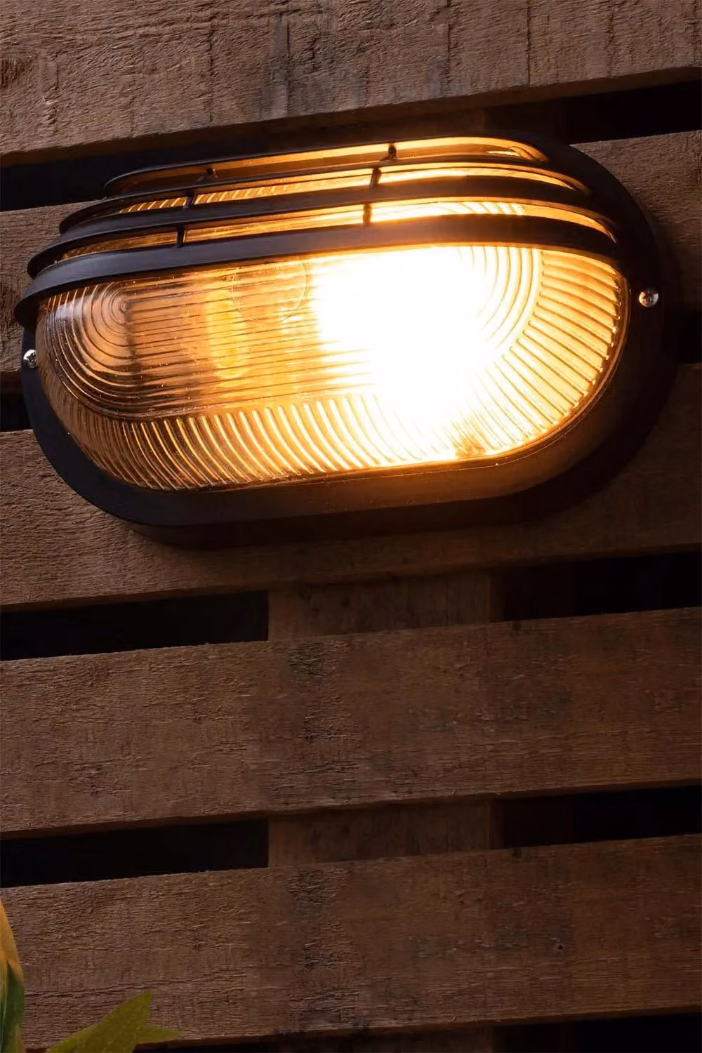 BHS Lighting Wyre Industrial Outdoor Wall Light in Black with Transparent Glass – 3