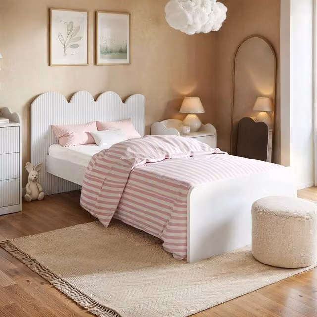 Flair Calista Ribbed Cloud Upholstered Single Bed in White, W/D/H: 90 x 200 x 120 cm