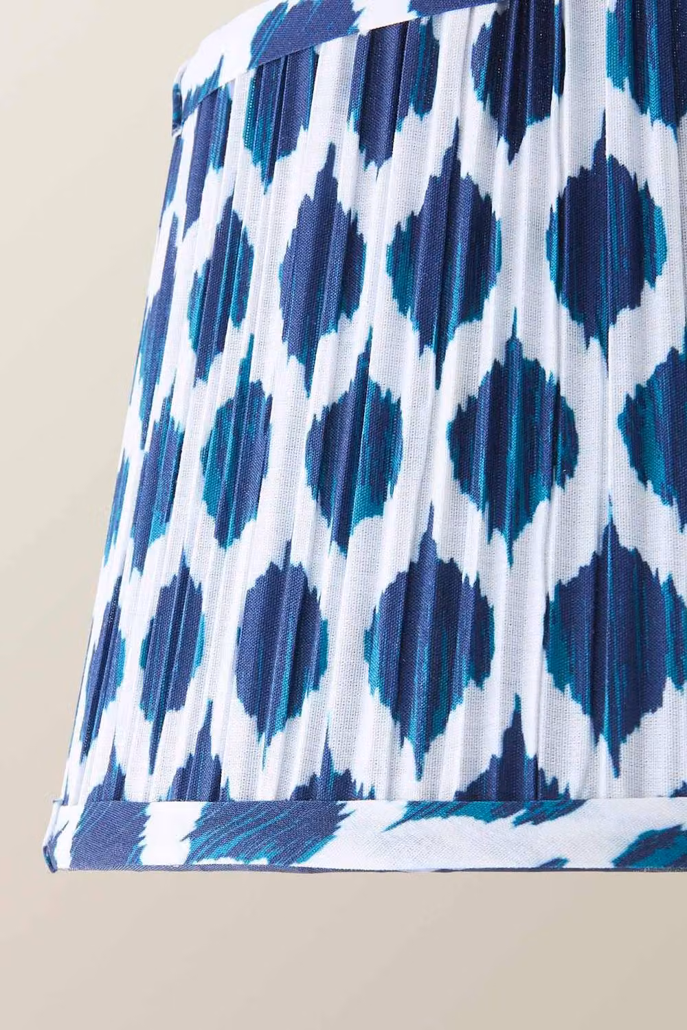 ValueLights Elijah Blue Ikat Pleated Fabric Tapered Lamp Shade with LED Bulb, Diameter: 25 cm – 3