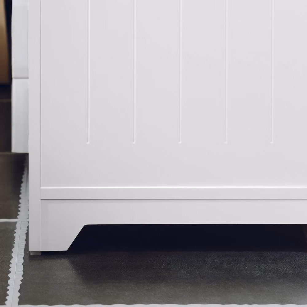 SoBuy Modern White Under Sink Bathroom Cabinet with Soft Close Hinged Doors and Internal Shelves, W: 60 cm, H: 60 cm, D: 60 cm – 2