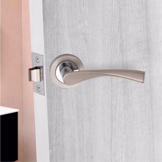 Golden Grace Polished Grey Door Handles on Round Rose with 3 Lever Mortise Lock