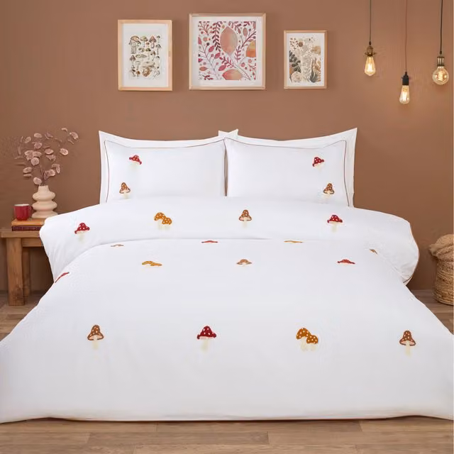 Portobello White Floral Embroidered Superking Duvet Set