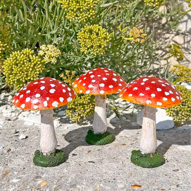 Farmwood Set of 3 Red Dotted Garden Toadstool Mushroom Ornaments