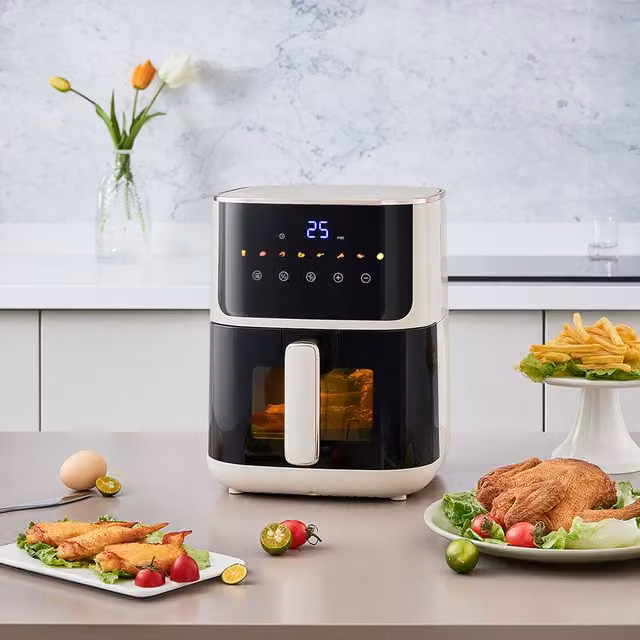 Livingandhome 4.7L Smart Hot Air Fryer with Touch Screen in Beige and White