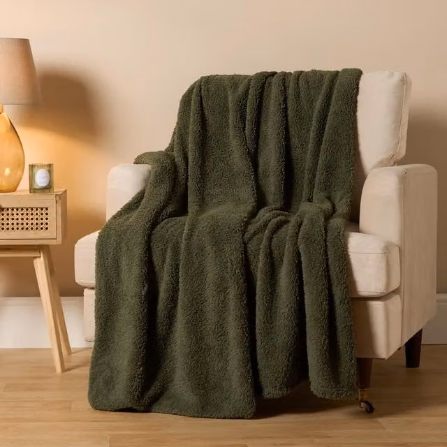 Brentfords Plain Green Soft Teddy Fleece Throw, Width: 240 cm