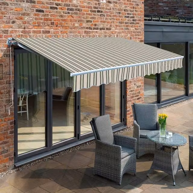 Primrose Awnings Electric Patio Awning Canopy Sun Shade in Multicolour Striped Polyester, W: 4 m, D: 3 m