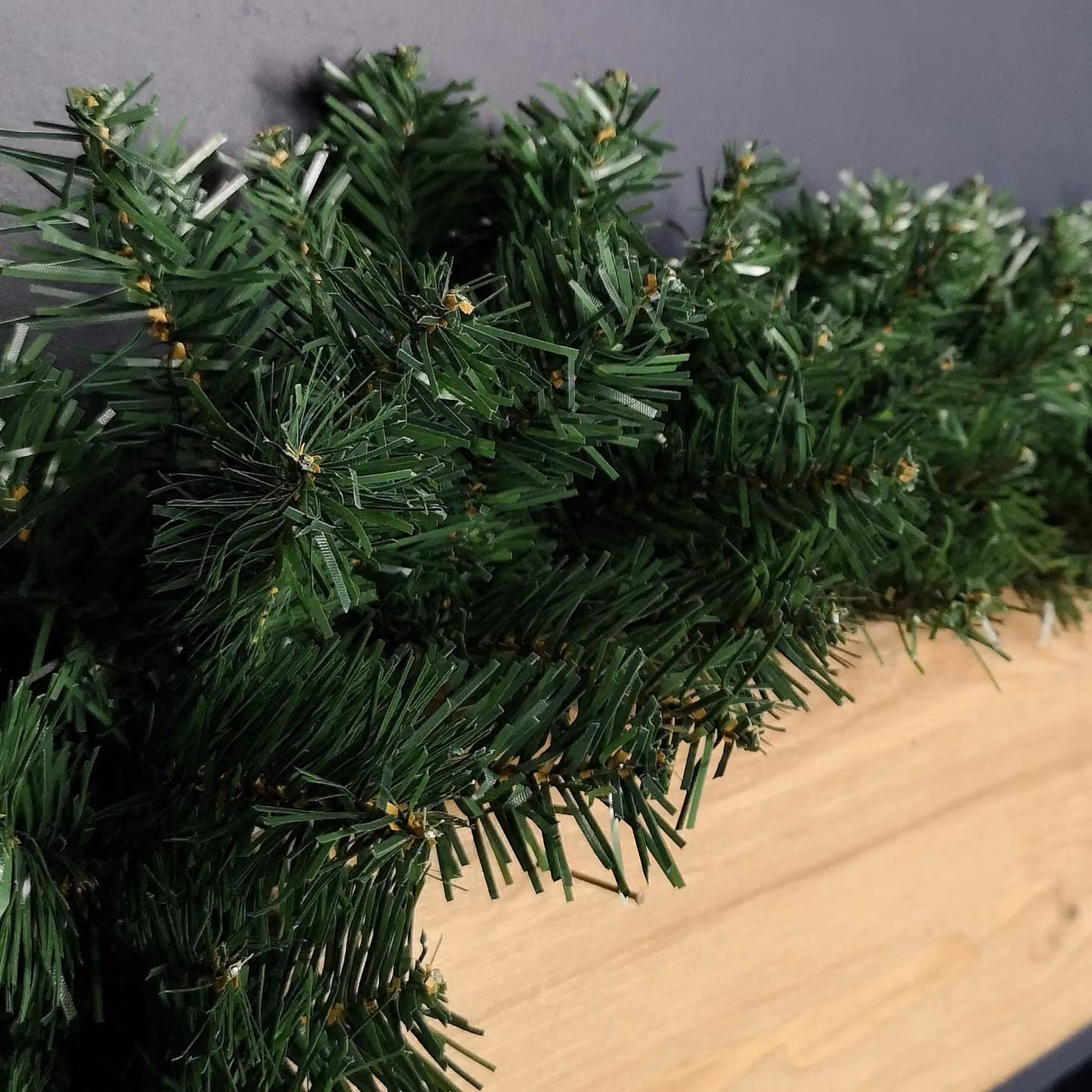 Samuel Alexander Premier Green Christmas Garland Decoration, Length: 270 cm, Width: 25 cm – 3