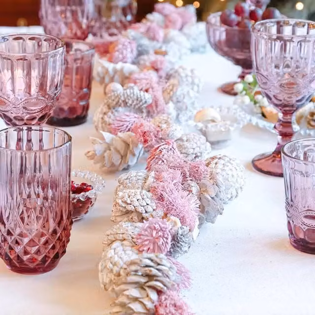 Dibor Christmas Table Decor Garland with Pink and Silver Baubles and Pine Cones in Multicolour