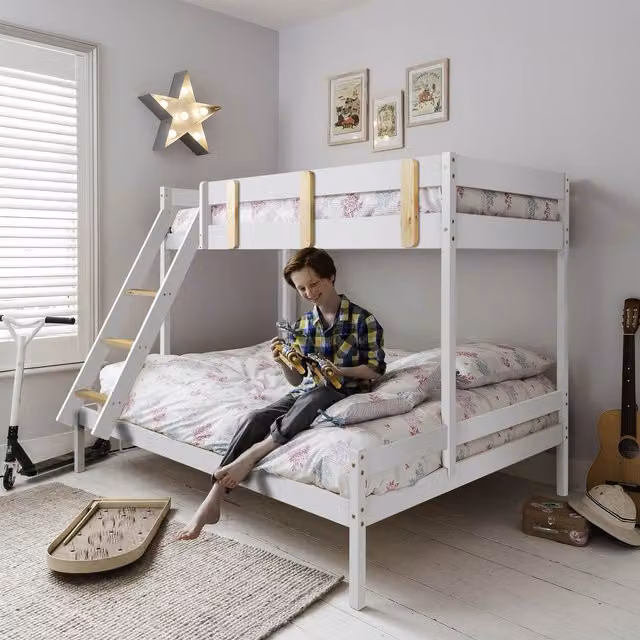 Noa and Nani Una Triple Bunk Bed in White Solid Pine Wood