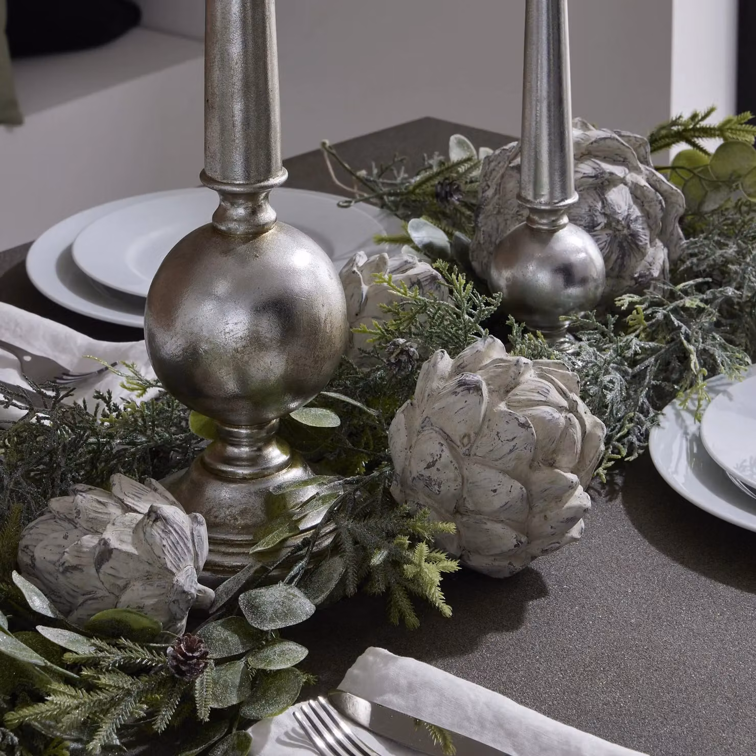 Love Lace Garda Decorative Small Artichoke Ceramic in White and Multicolour – 2