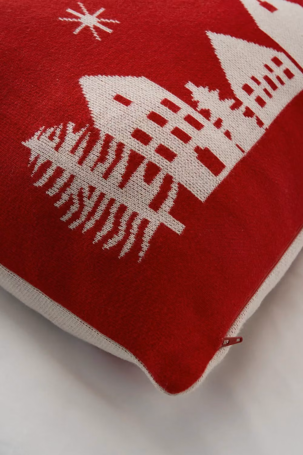 BHS Father Christmas on Sleigh Cushion in Red and White, W/D/H: 50 x 50 x 1 cm – 2