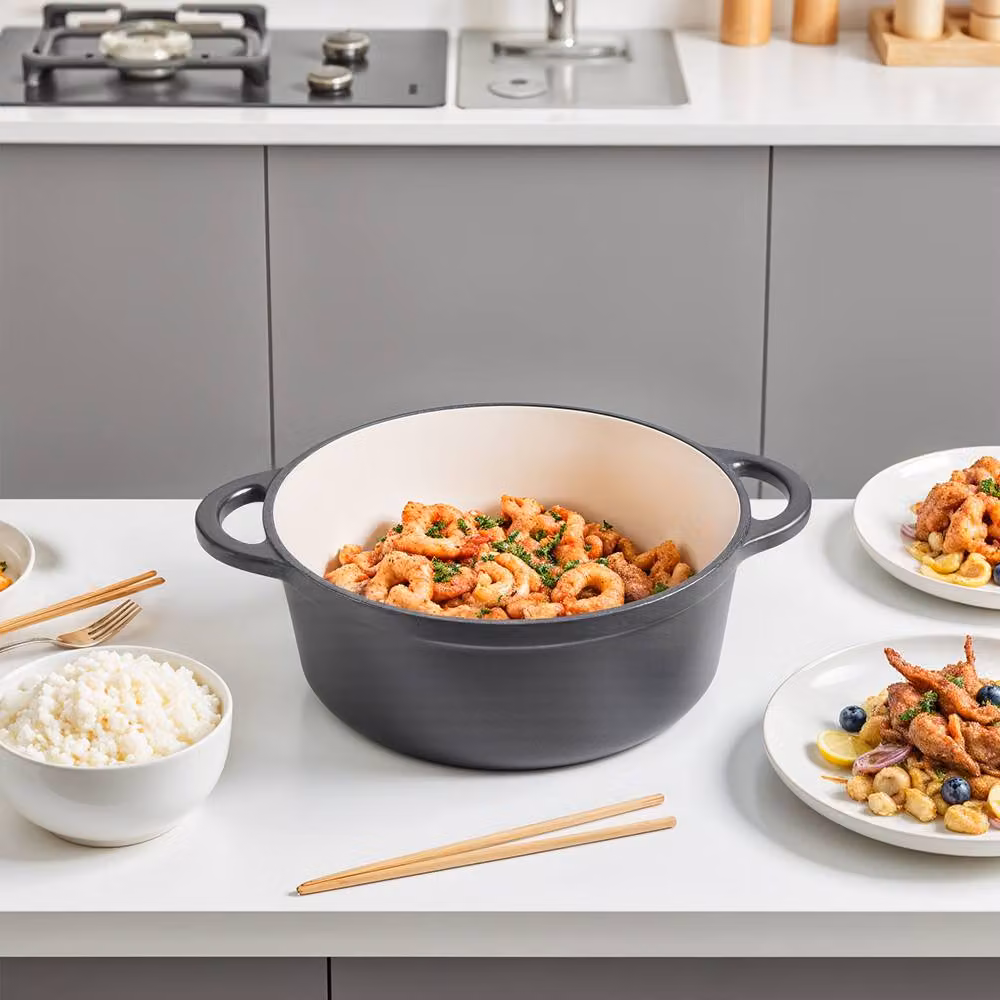 Living and Home Enameled Cast Iron Dutch Oven Casserole Pot with Lid, Black, 4L – 2