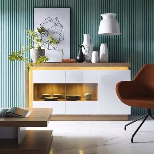 Furniture To Go Lyon 3 Door Glazed Sideboard in White High Gloss and Oak with Integrated Lighting, W: 157.6 cm, D: 42.0 cm, H: 89.1 cm – 1