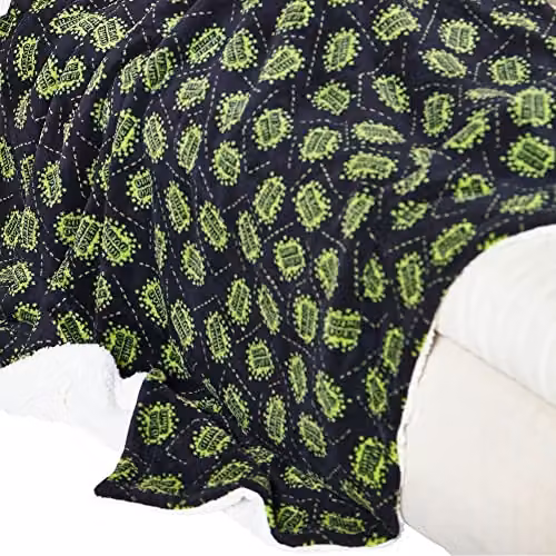 Just Essentials Reversible Plush Fleece Blanket Throw in Black and Green – 3