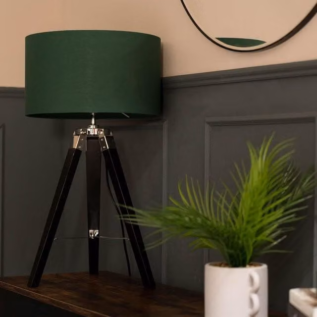 ValueLights Clipper Black Wood Tripod Table Lamp with Green Fabric Cylinder Shade – 1