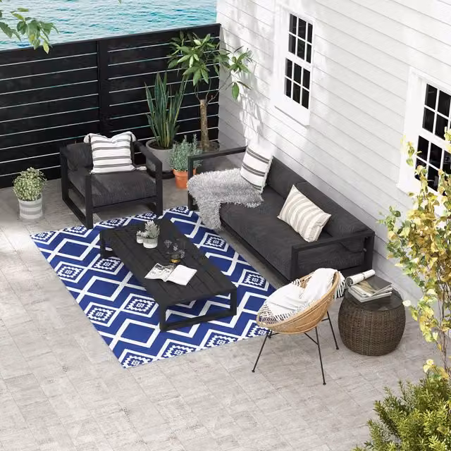 Outsunny Reversible Geometric Outdoor RV Rug in Blue