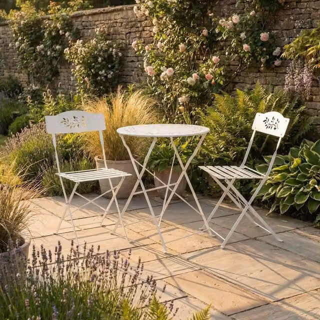 Scottish Everlastings Ltd White Metal Vintage Bistro Set
