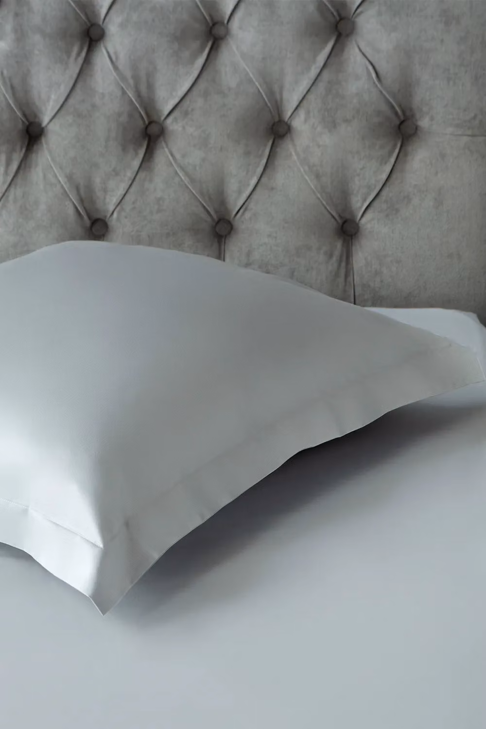 Belledorm Pima Cotton Sateen 450 Thread Count Continental Pillowcase in White – 2