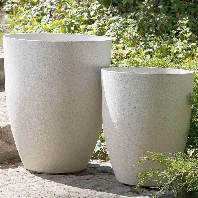 Wyld and Coco White Polyresin Planter Set of 2 for Indoor and Outdoor Use – 1