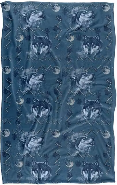 JQ Licensing Wolf Howl Moon Pattern Super Soft Fleece Throw Blanket, Blue, W/D/H: 91 x 147 cm – 6