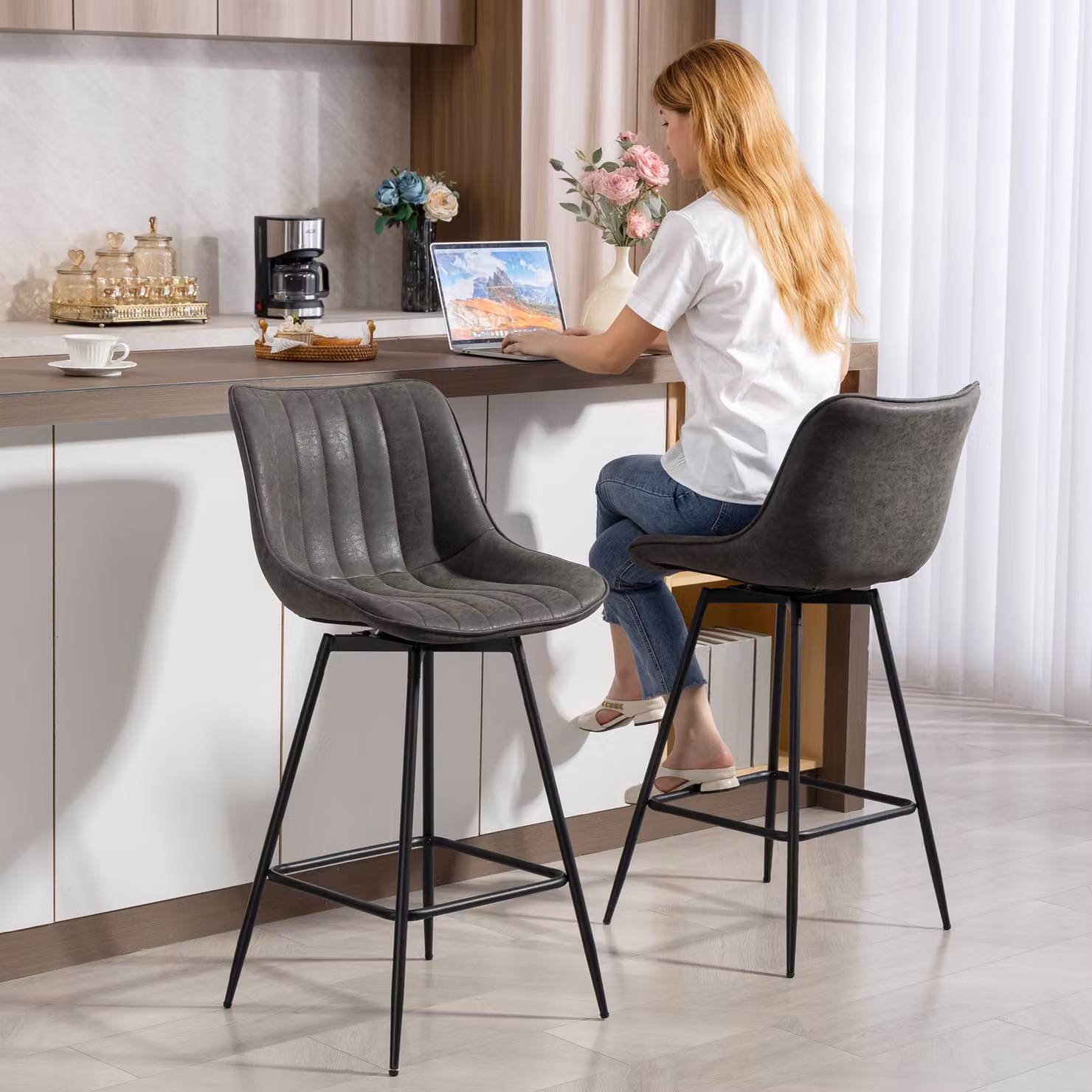 HOMCOM Set of 2 Grey PU Leather Swivel Bar Stools with Metal Legs – 8