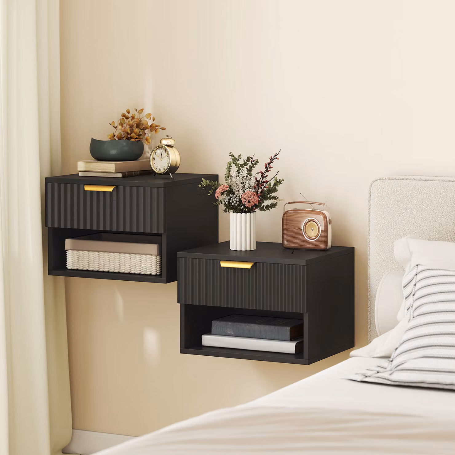 HOMCOM Set of 2 Modern Wall Mounted Floating Nightstands in Matt Black and Gold with Soft Close Drawers – 2