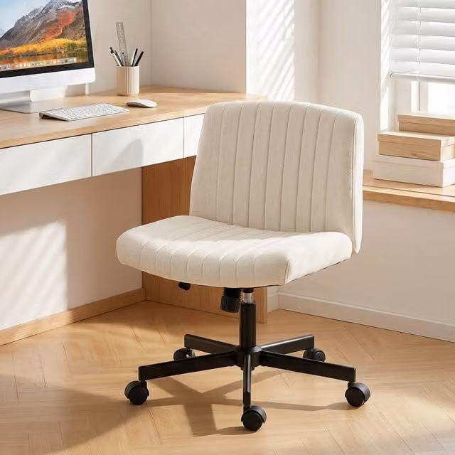HOMCOM Modern Fabric Task Chair with 360 Swivel and Castors, Beige