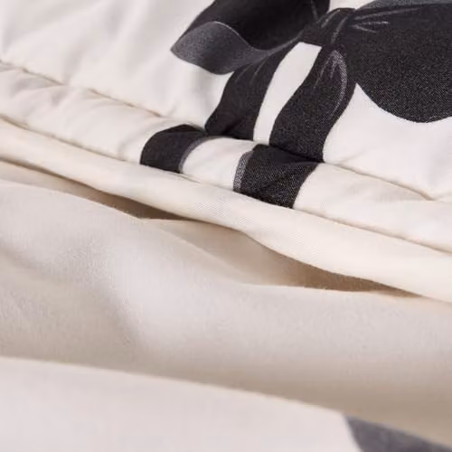 OHS King Size 10.5 Tog Coverless Microfibre Duvet and Pillowcase Set in Monochrome Black, White and Beige – 3