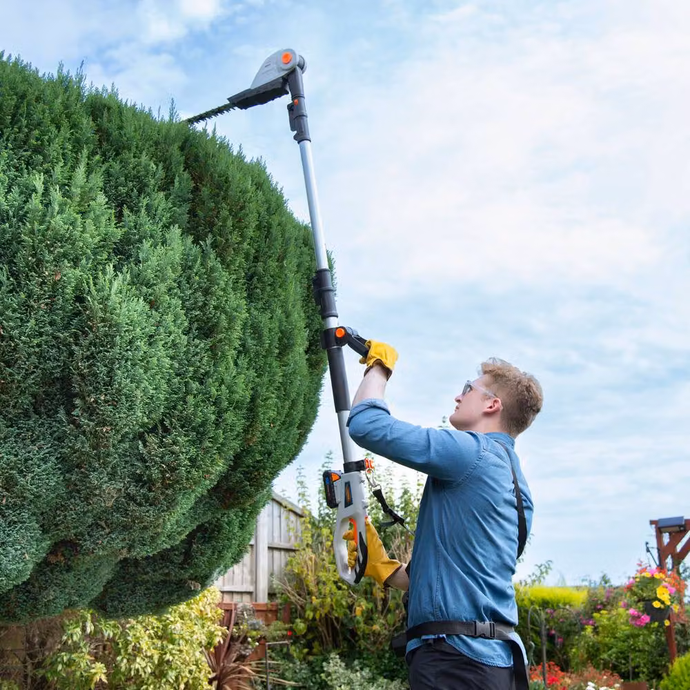 VonHaus Cordless Reciprocating Pole Hedge Trimmer with 2 x 20V Rechargeable Batteries in Grey – 5