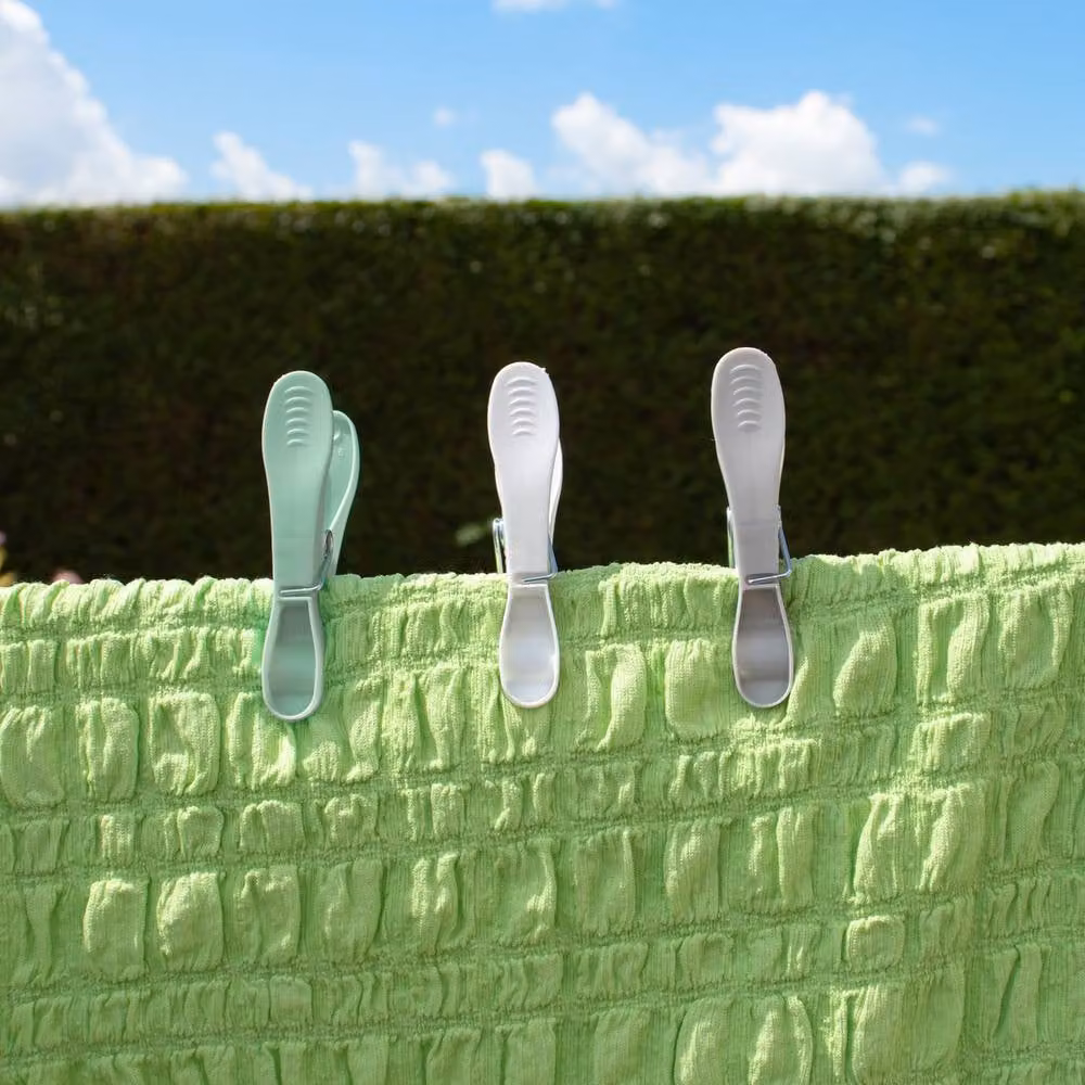 JVL Pack of 36 Plastic Clothes Pegs in Assorted Grey, White and Green – 4