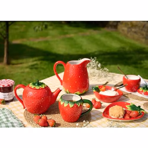 Widdop and Co Ceramic Strawberry Themed Teapot in Red – 3
