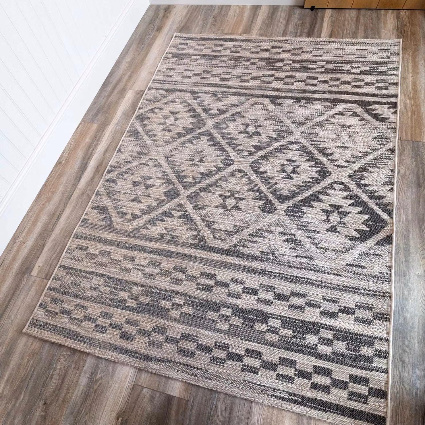 Kukoon Grey and Beige Tribal Aztec Outdoor Area Rug, W/D: 120 x 170 cm – 3