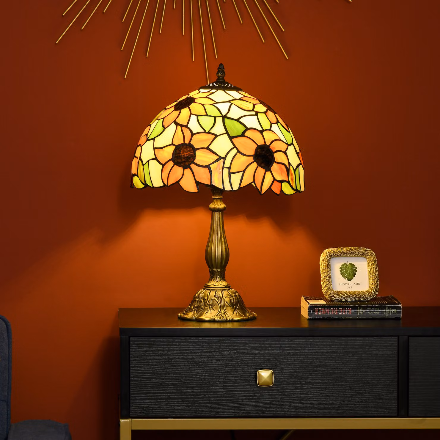 HOMCOM Antique Stained Glass Sunflower Table Lamp in Orange and Multicolour – 2